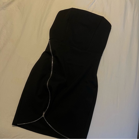 REVOLVE SUPERDOWN NYLAH MINI DRESS - Picture 4 of 7